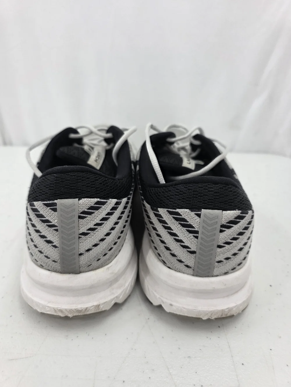 Brooks launch men